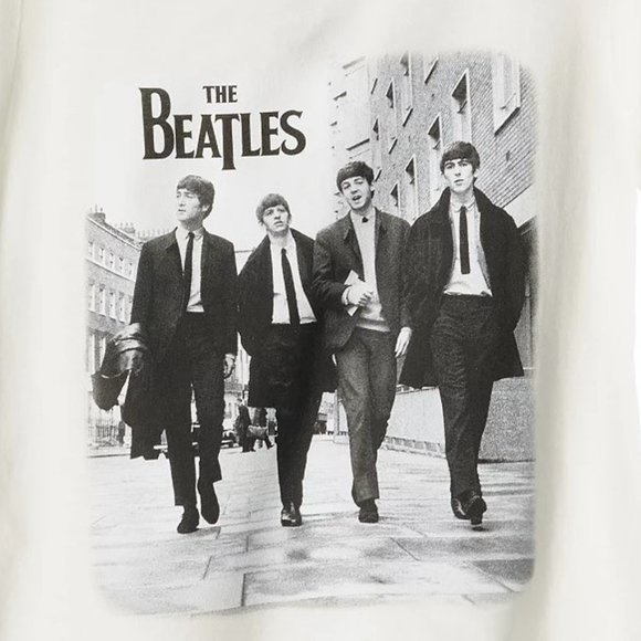 Beatles in London rock Official T-Shirt L XL Gilrs 7-16 NWT - Picture 2 of 2